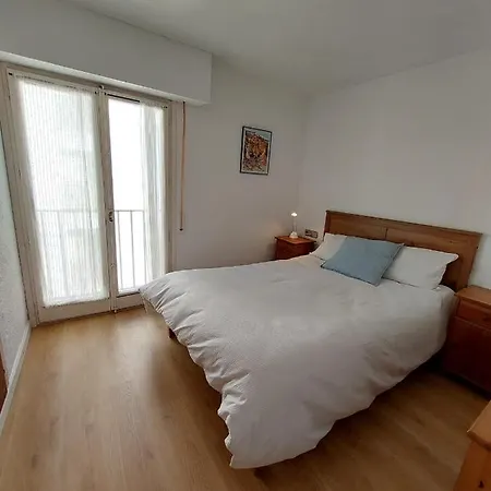 Beach.primera Linea.centrico. Apartment *