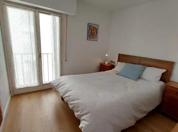 Beach.primera Linea.centrico. Apartment *